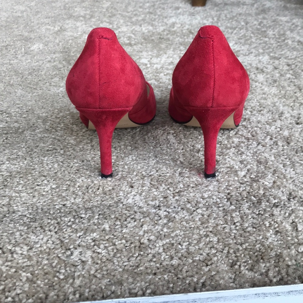 Red pumps - Picture 3 of 4